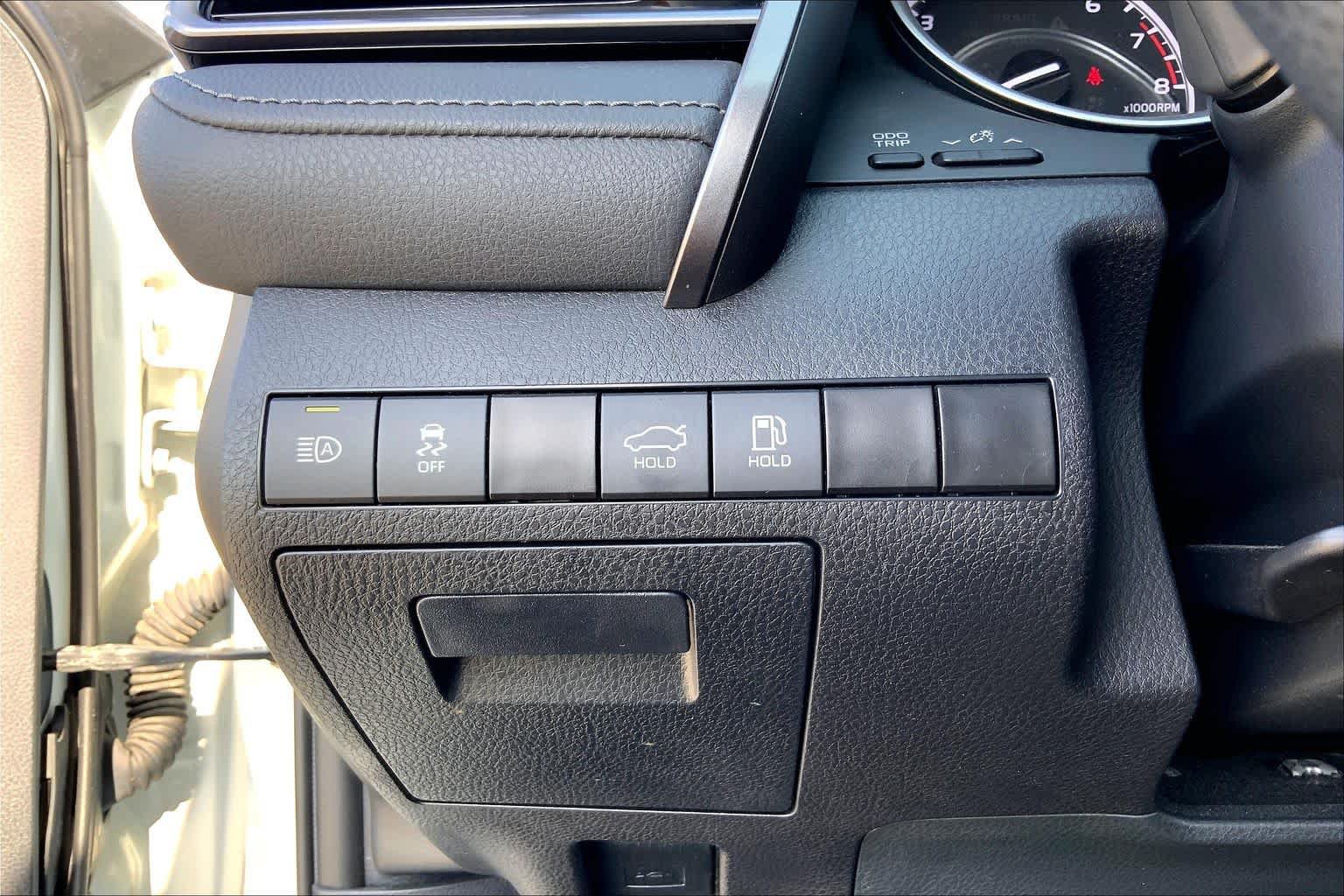 Used 2023 Toyota Camry LE FWD image 33
