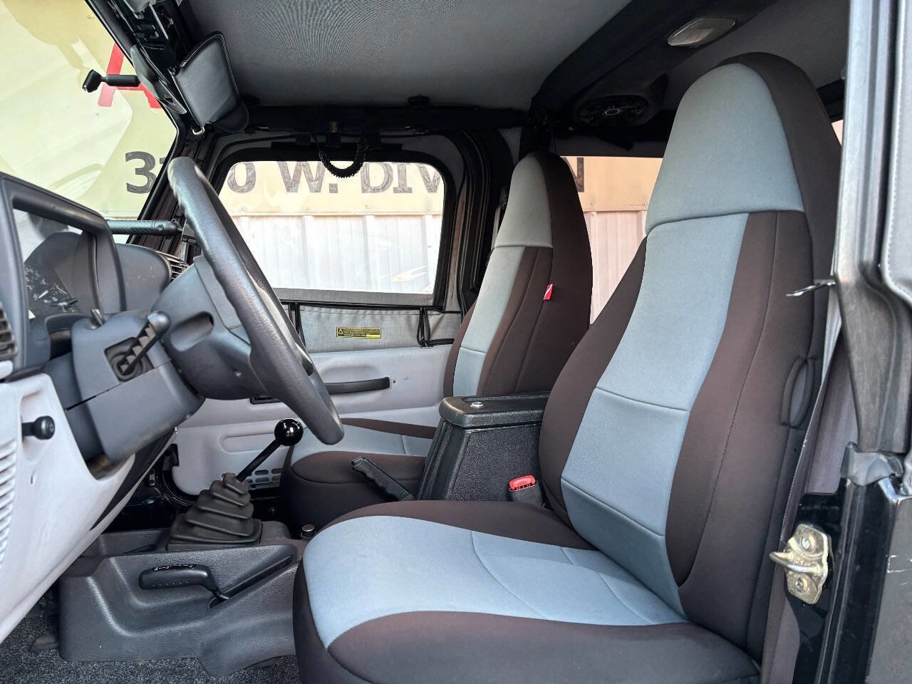 Used 1998 Jeep Wrangler SE image 13