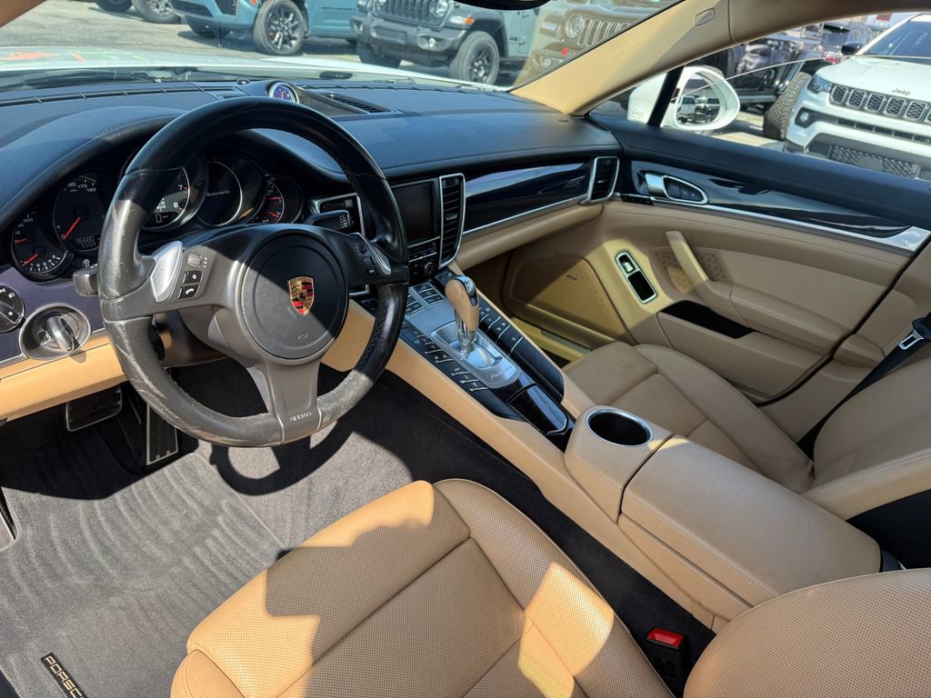 Used 2016 Porsche Panamera 4 AWD/4WD image 29
