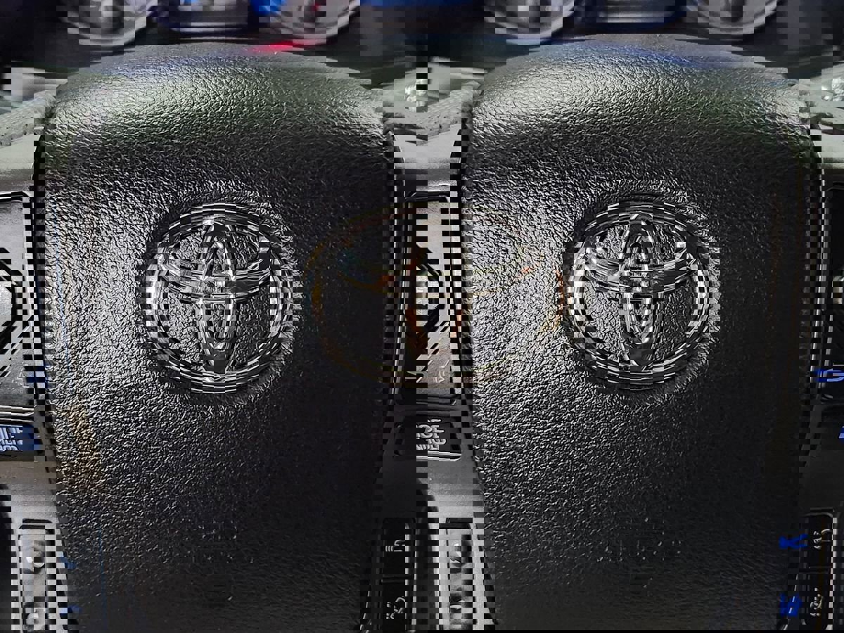 Used 2021 Toyota Tacoma TRD Sport w/ Technology Package image 49