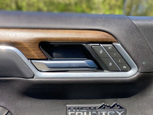 Certified 2026 Chevrolet Silverado 1500 High Country w/ Technology Package image 17