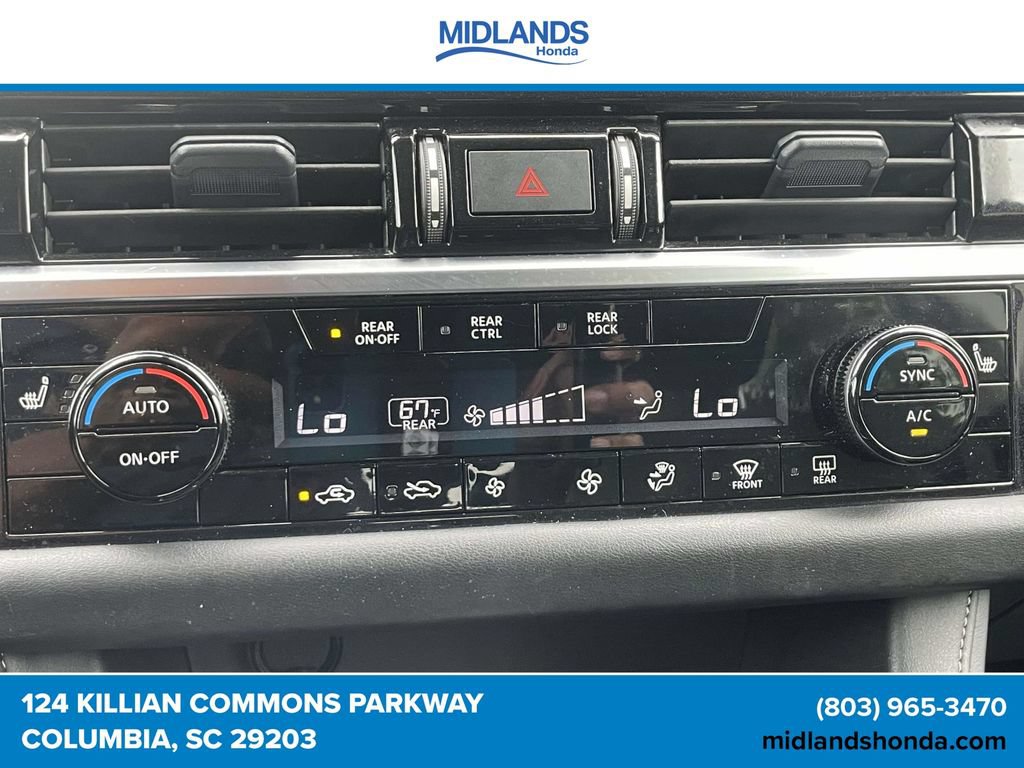 Used 2025 Nissan Pathfinder SV FWD image 27