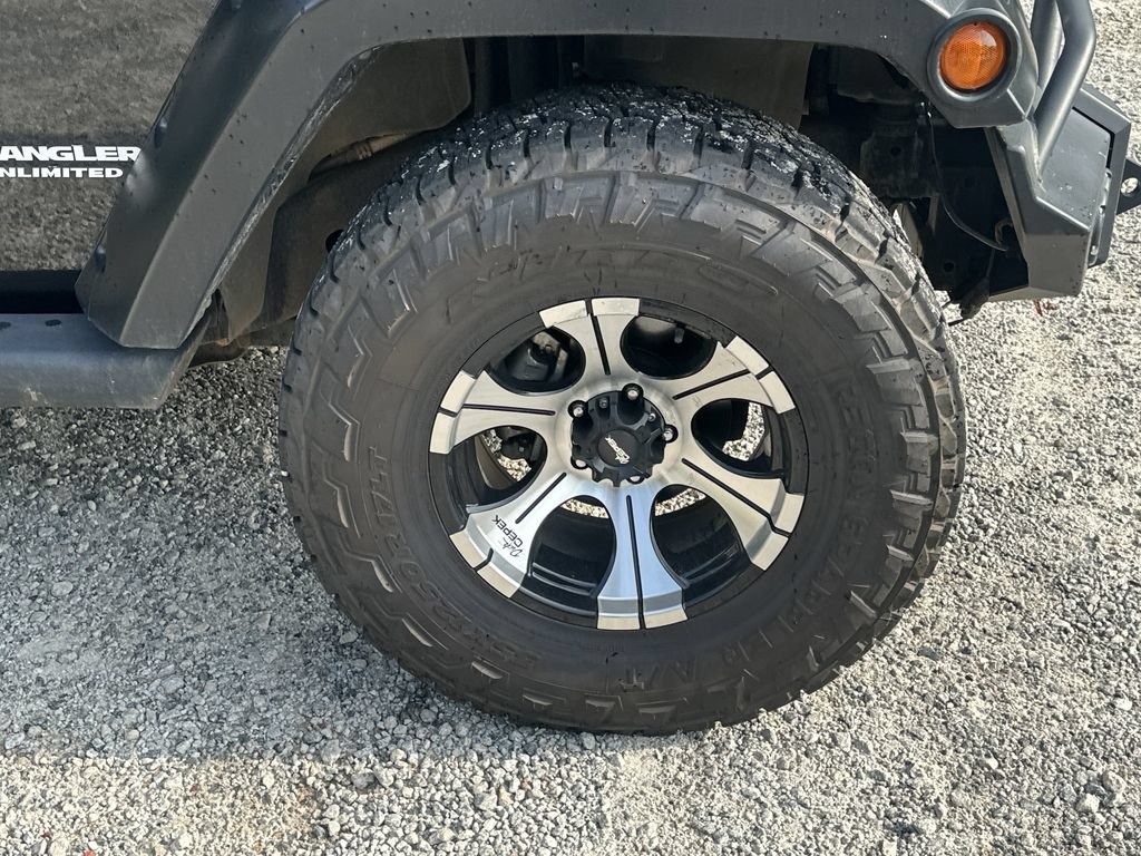 Used 2010 Jeep Wrangler Unlimited Sport AWD/4WD image 12