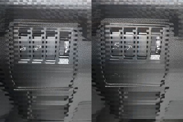 Used 2023 Subaru Ascent Premium w/ Convenience Package image 38