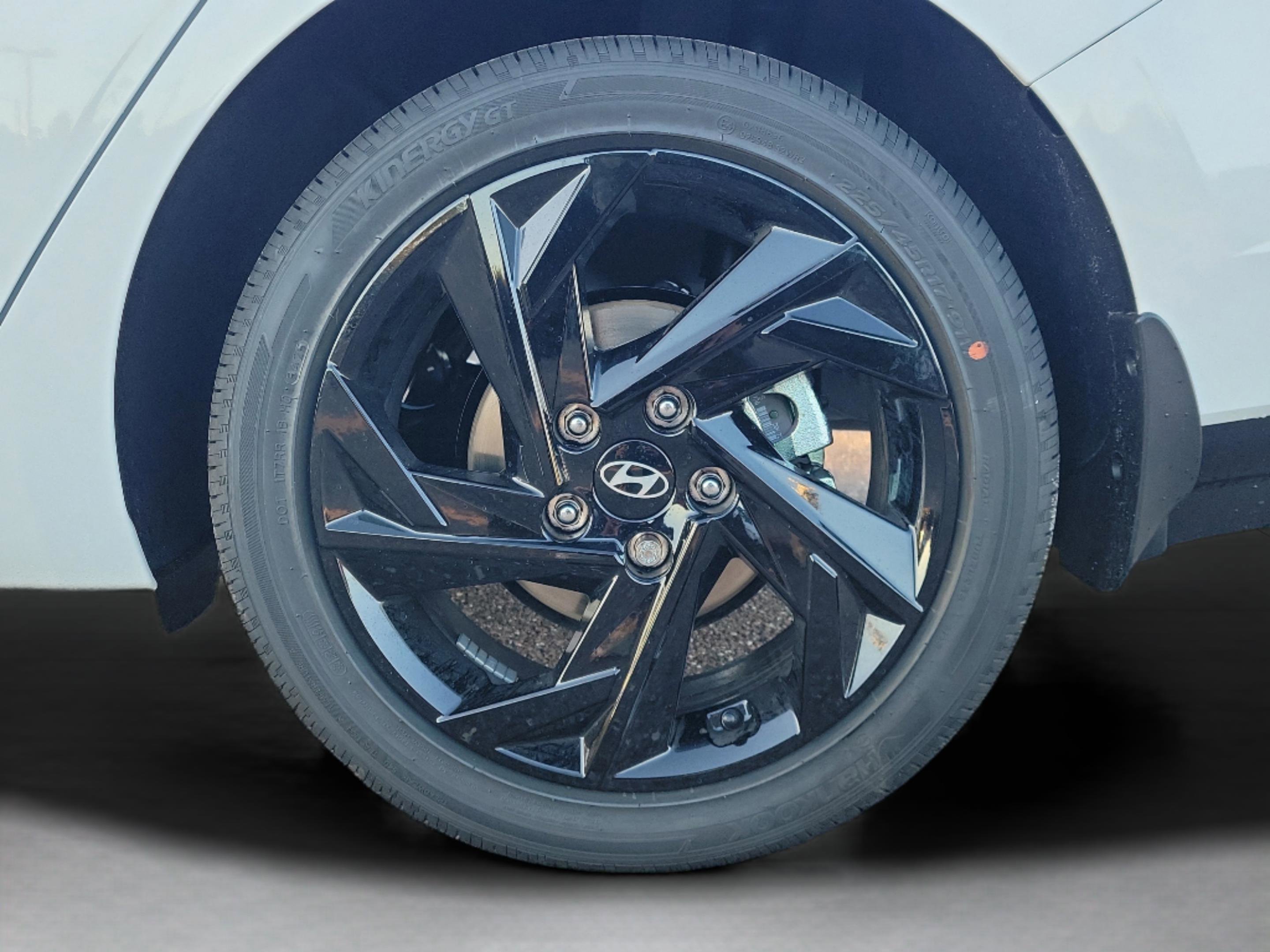 New 2026 Hyundai Elantra SEL Sport image 31