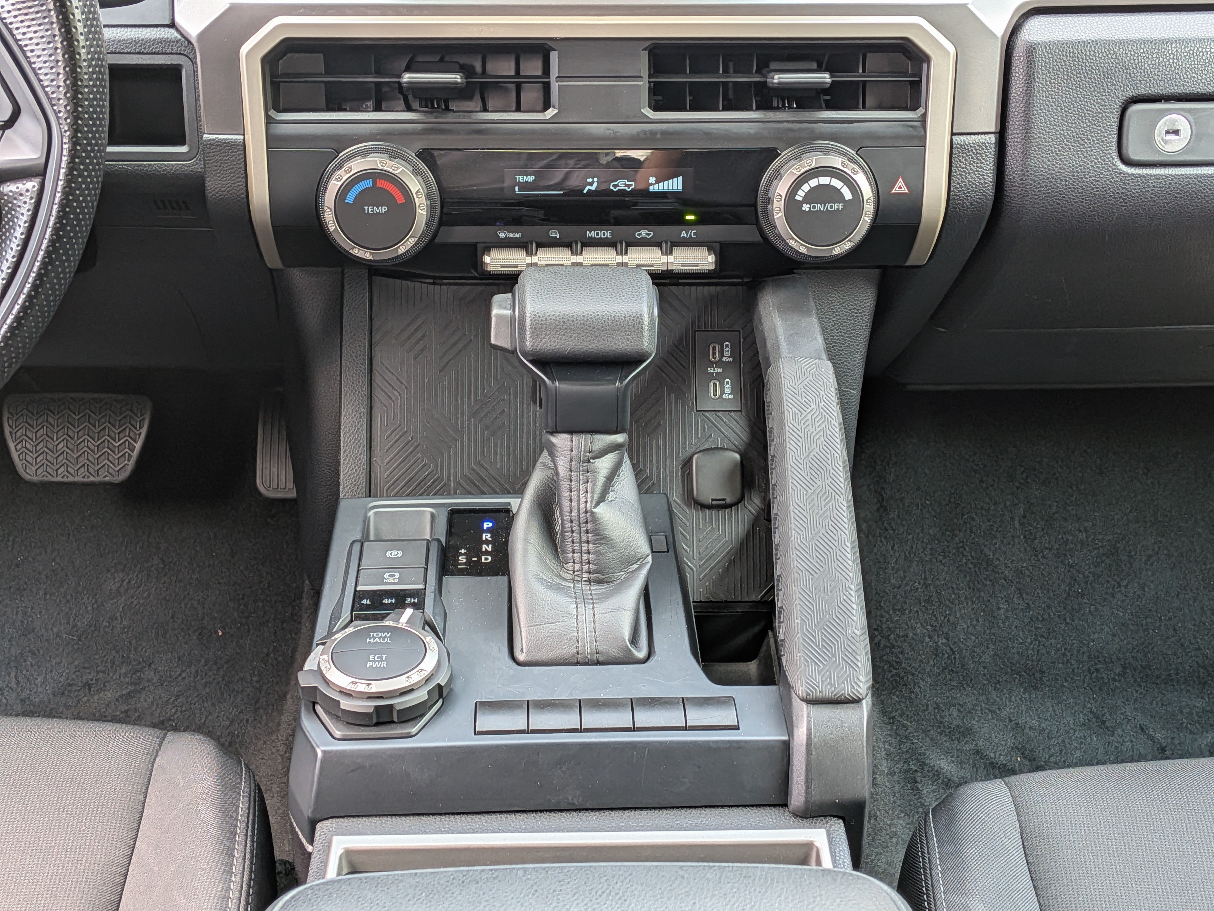 Used 2024 Toyota Tacoma SR5 AWD/4WD image 20