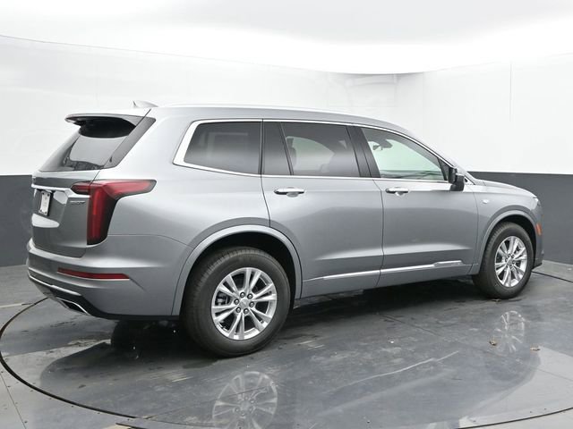New 2025 Cadillac XT6 Luxury image 10