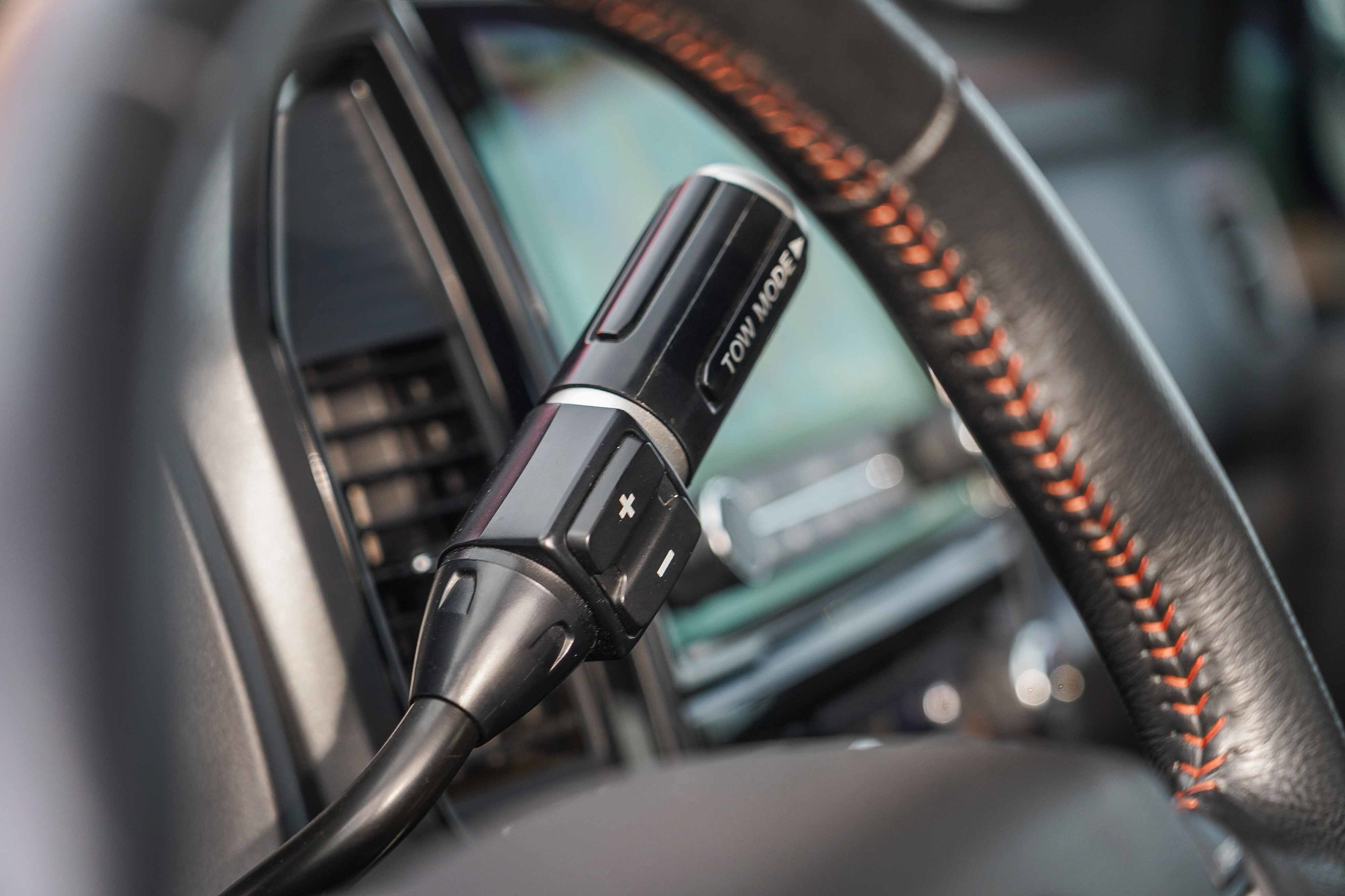 Used 2024 Nissan Titan PRO-4X w/ Pro-4x Utility Package image 29