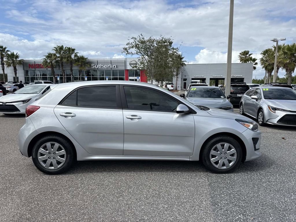 Used 2022 Kia Rio S image 2