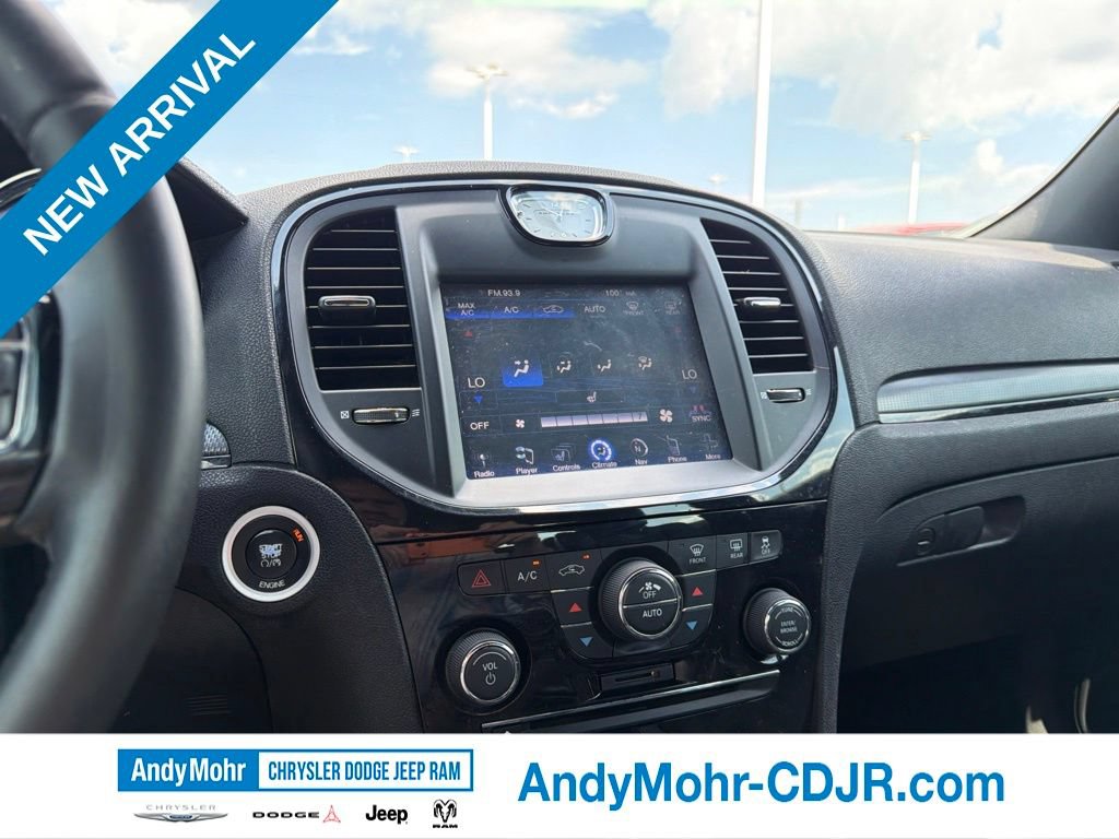 Used 2014 Chrysler 300 S w/ Light Group RWD image 26