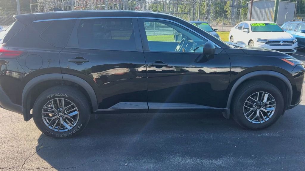 Used 2021 Nissan Rogue S AWD/4WD image 9