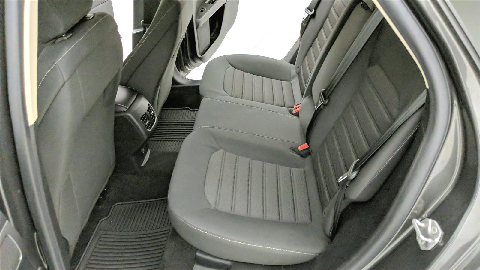 Used 2020 Ford Fusion SE image 22