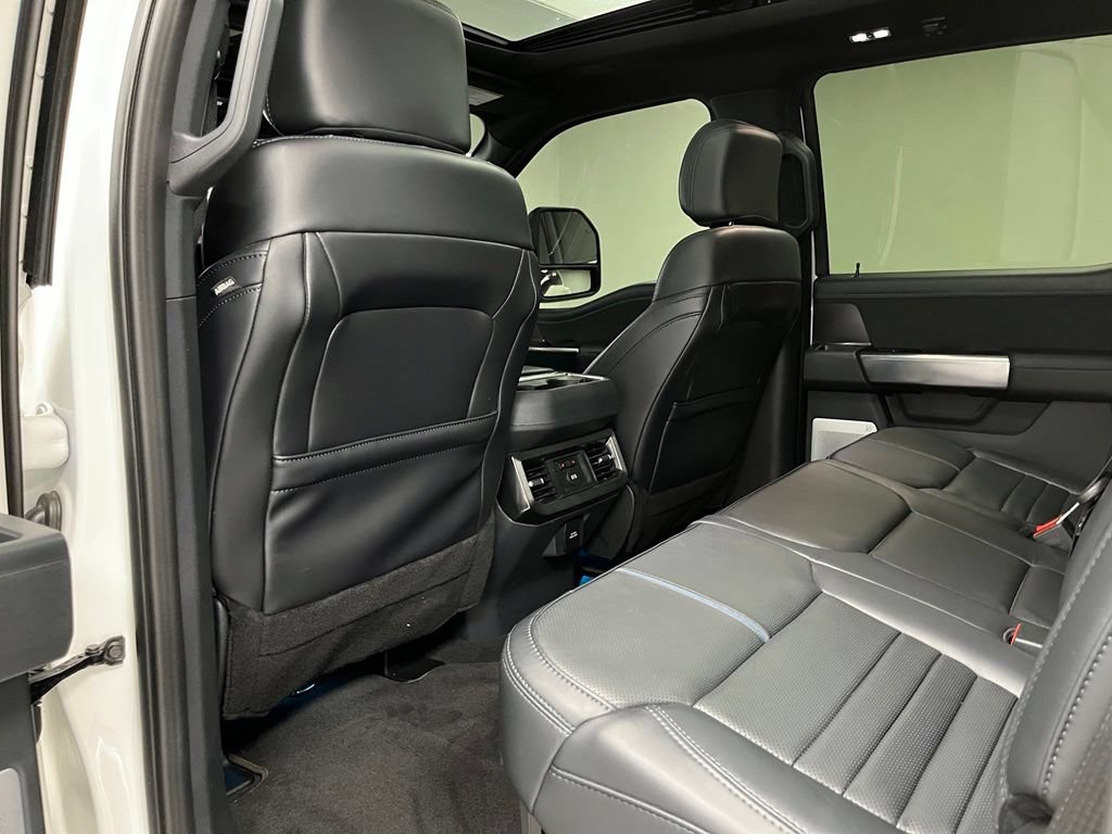 Used 2026 Ford F450 Platinum w/ FX4 Off-Road Package AWD/4WD image 46