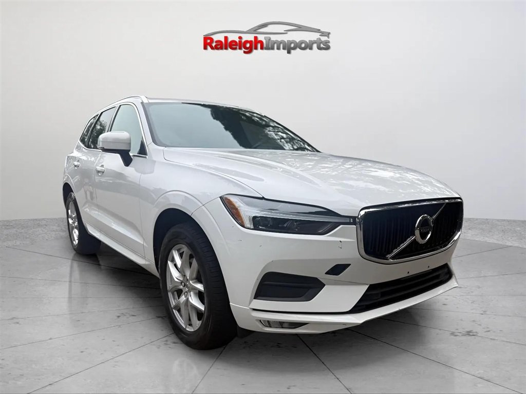 Used 2021 Volvo XC60 T5 Momentum w/ Premium Package AWD/4WD image 6