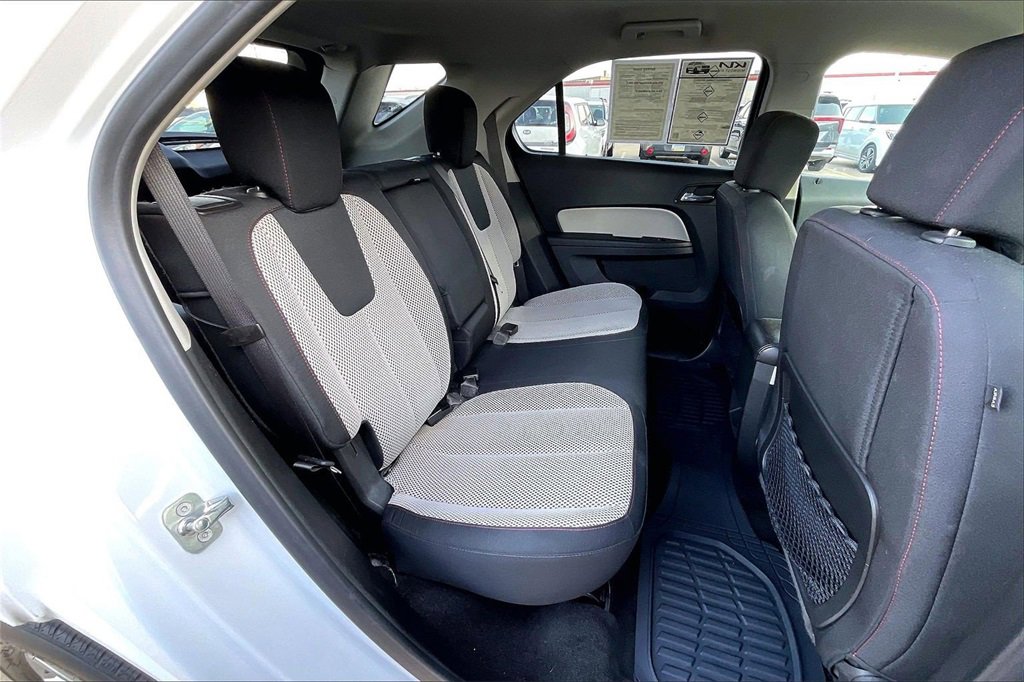 Used 2016 Chevrolet Equinox LT w/ Convenience Package image 27