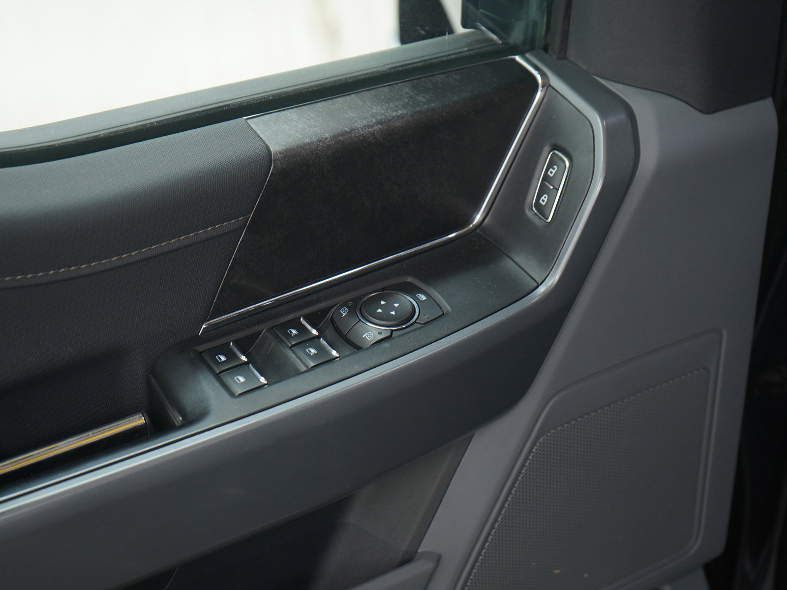 Used 2022 Ford F150 XLT w/ Equipment Group 302A High image 23