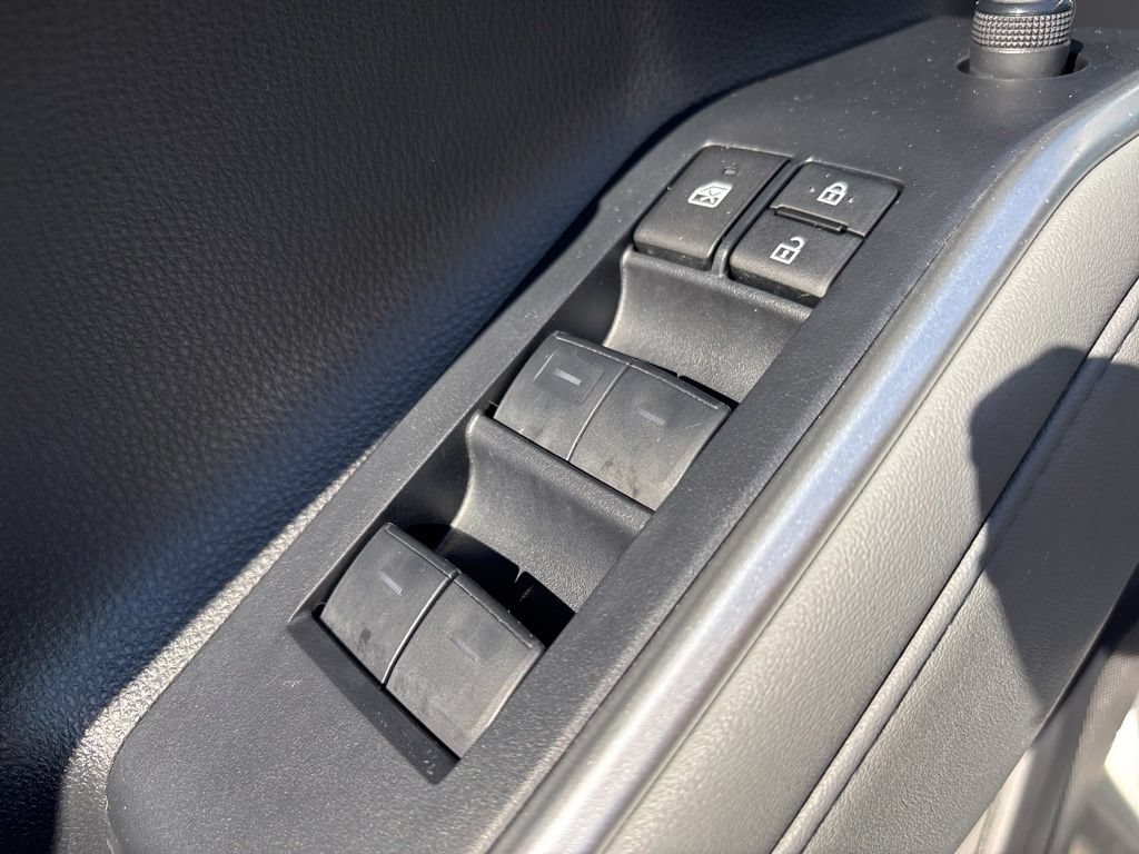 Used 2023 Toyota Highlander XLE AWD/4WD image 20