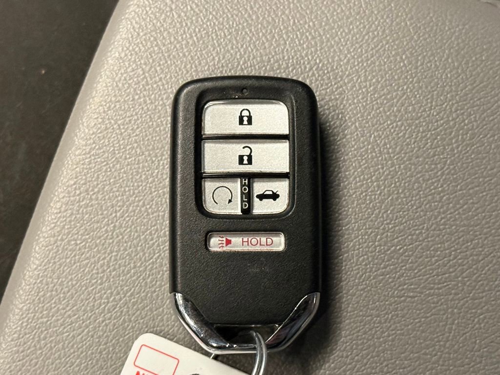 Used 2019 Honda Accord EX image 18