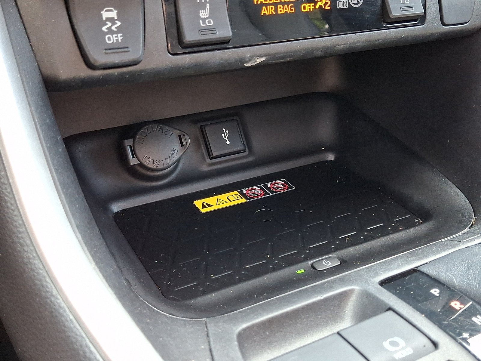Used 2022 Toyota RAV4 XSE AWD/4WD image 27