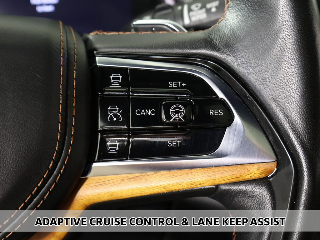 Used 2023 Jeep Grand Cherokee L Summit AWD/4WD image 7