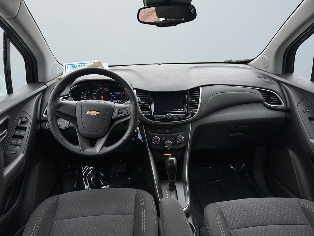 Used 2020 Chevrolet Trax LS FWD image 10