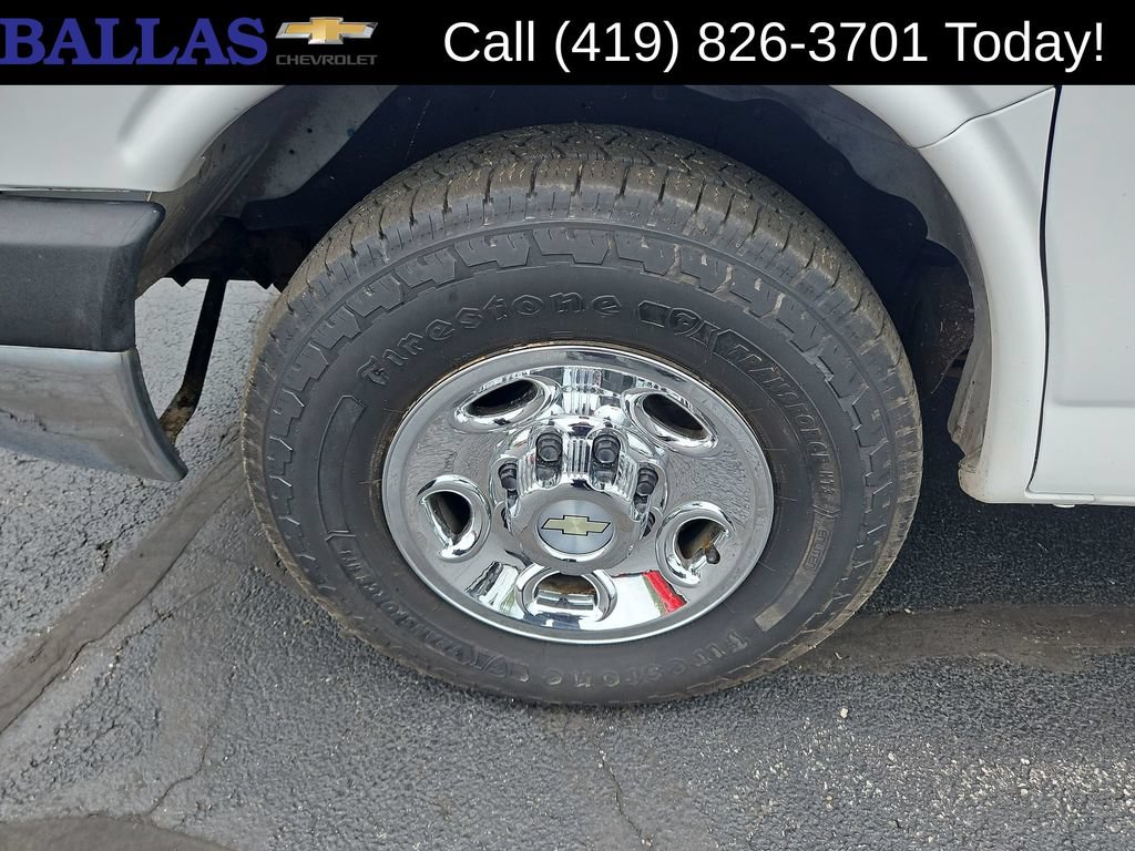 Used 2014 Chevrolet Express 2500 RWD image 33