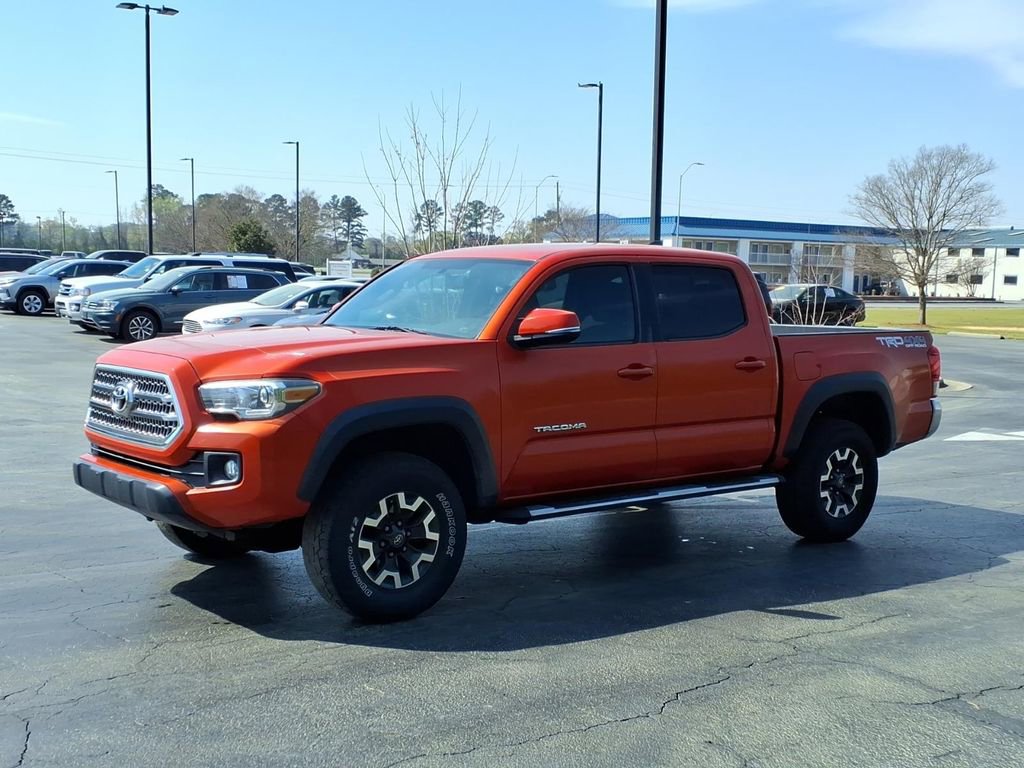 Used 2017 Toyota Tacoma TRD Off-Road w/ Tow Package (A/T) image 7
