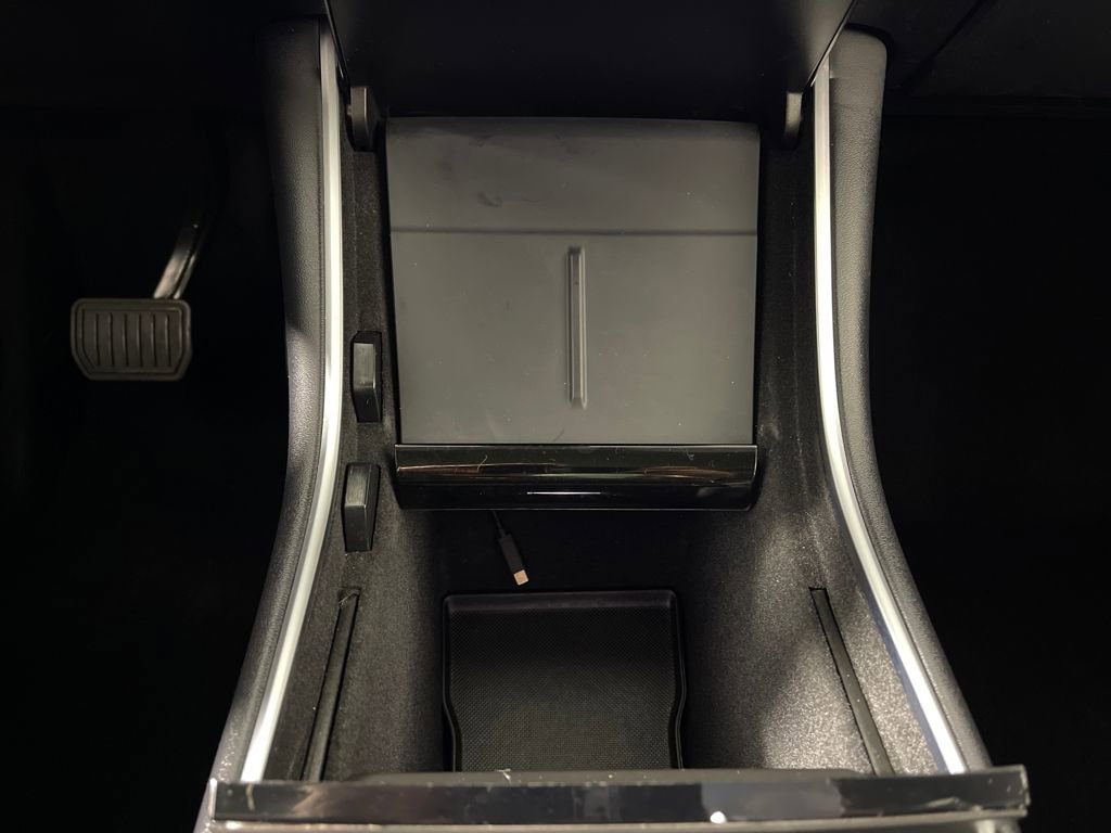 Used 2021 Tesla Model Y Long Range image 28