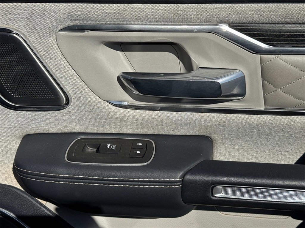 Used 2024 RAM 1500 Limited image 30