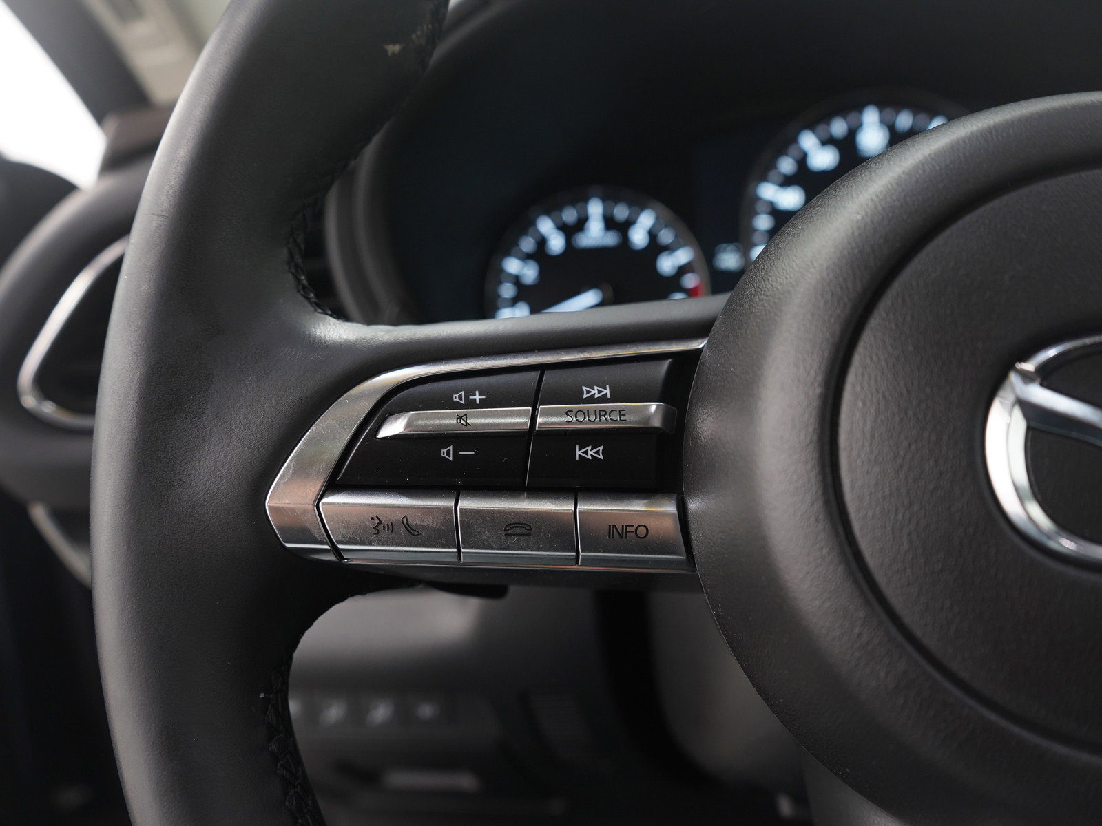 Used 2023 MAZDA CX-30 AWD 2.5 S w/ Premium Package image 27