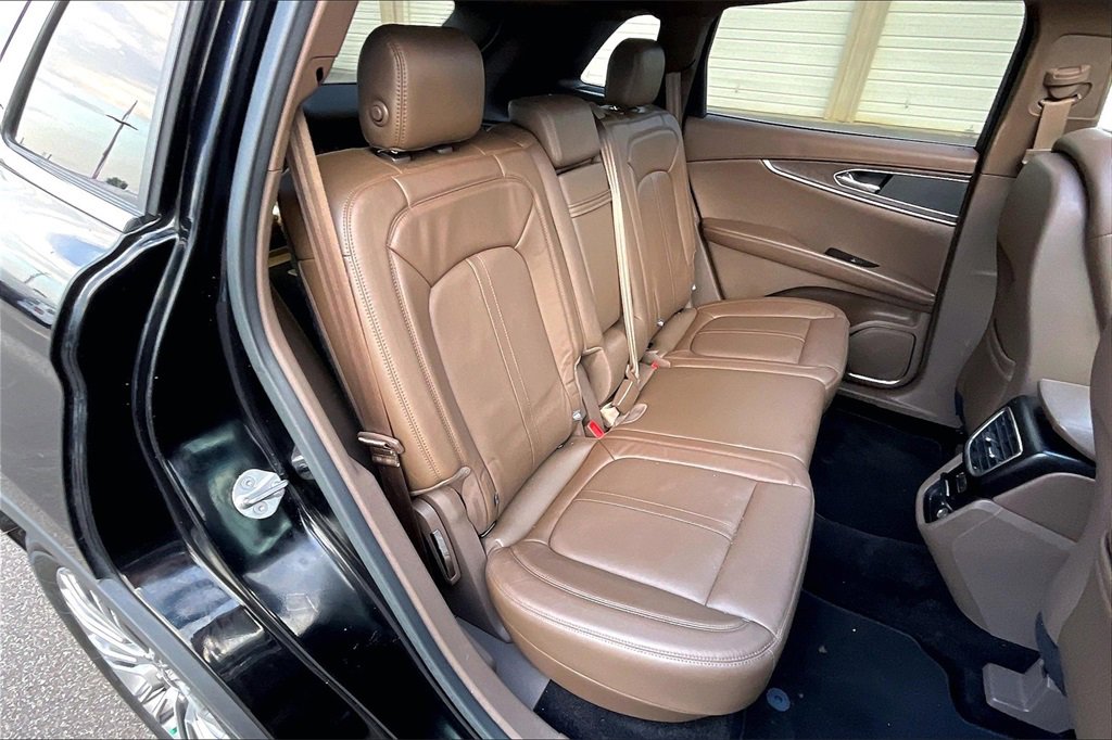 Used 2016 Lincoln MKX Reserve w/ Climate Package image 27