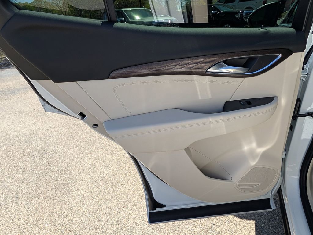 Used 2023 Buick Envision Avenir AWD/4WD image 26