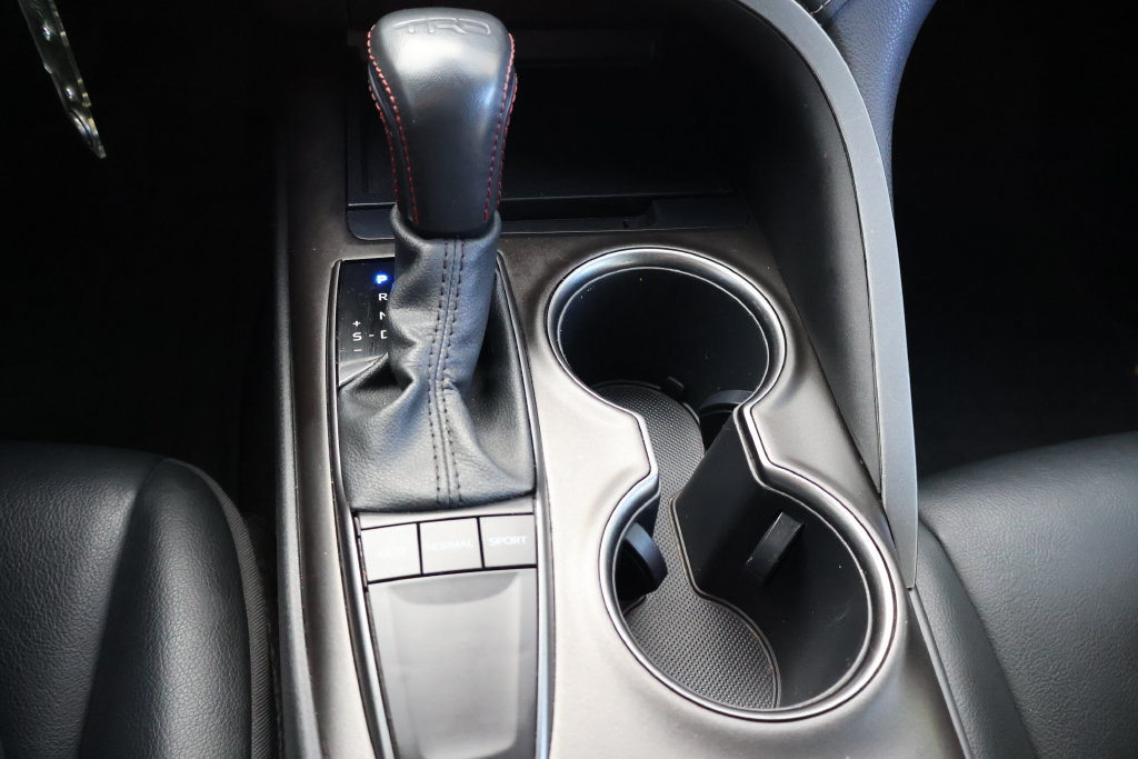 Used 2022 Toyota Camry SE FWD image 40