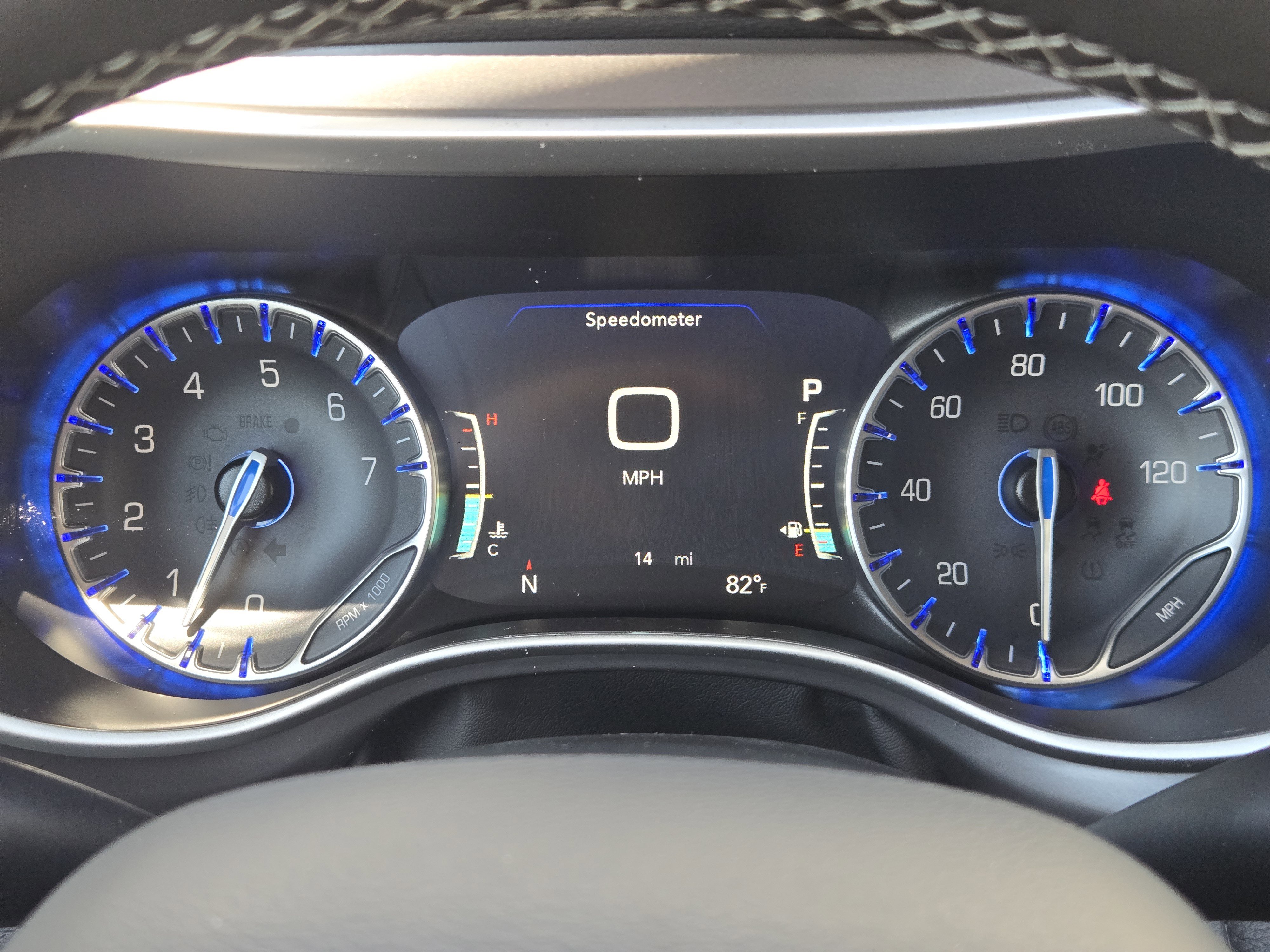 New 2026 Chrysler Pacifica Select image 12