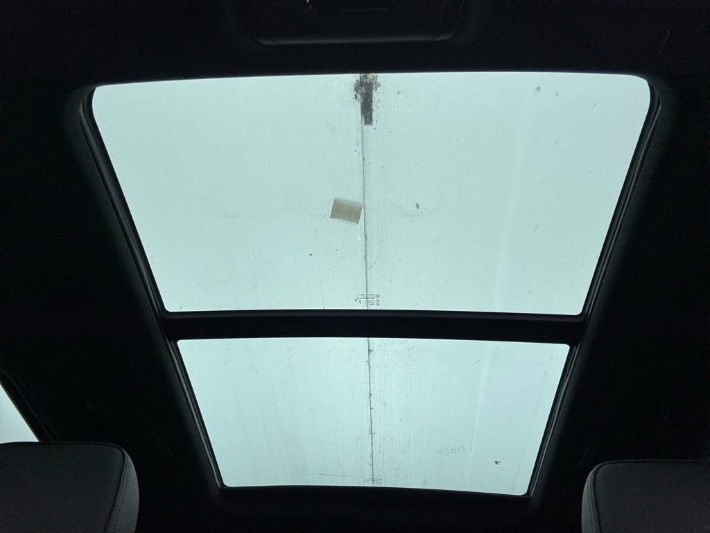 New 2026 GMC Yukon Denali w/ Sun & Power Step Package image 4