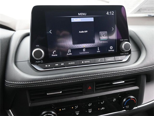 Used 2023 Nissan Rogue S image 34