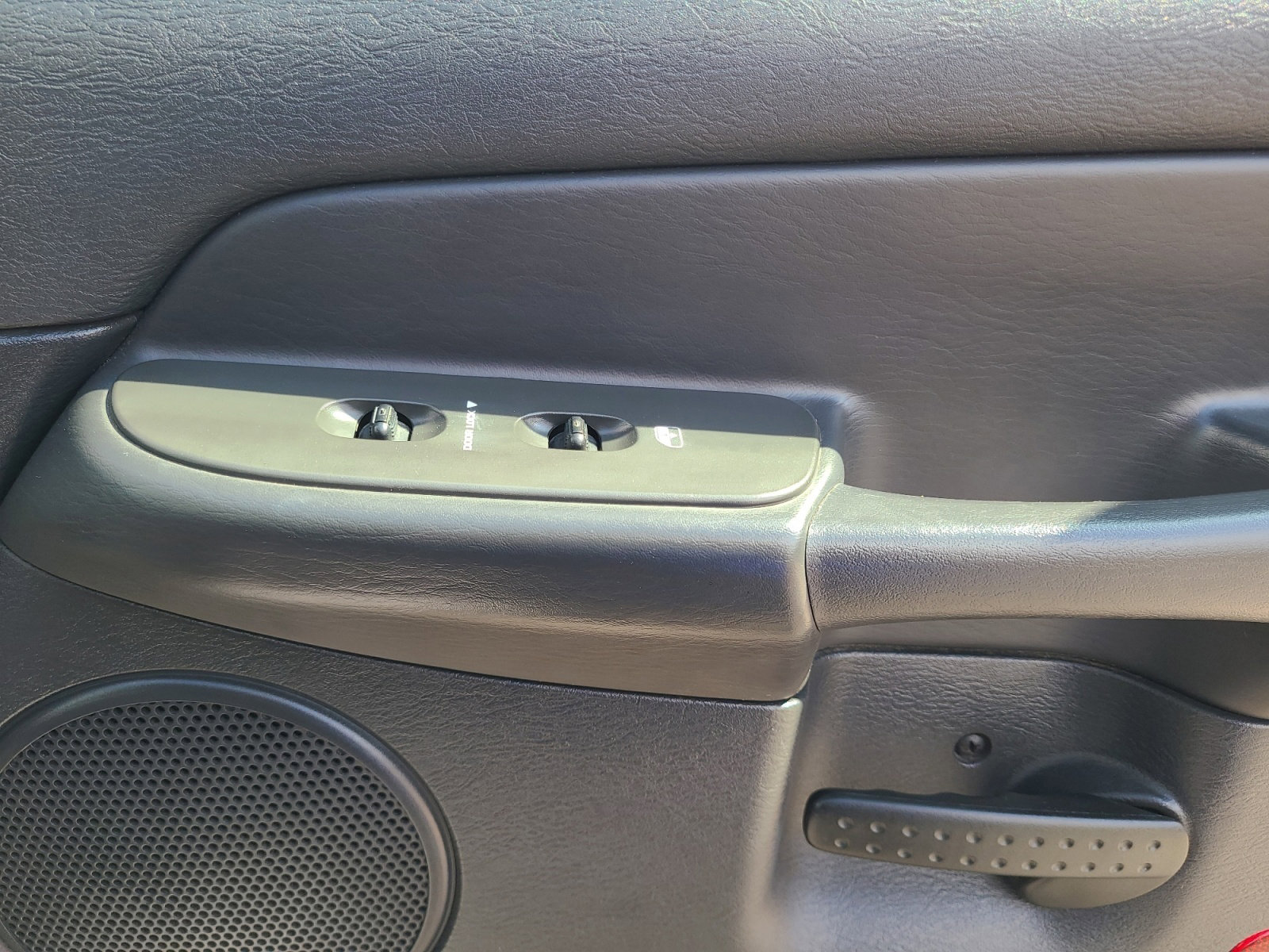 Used 2003 Dodge Ram 1500 Truck SLT image 20