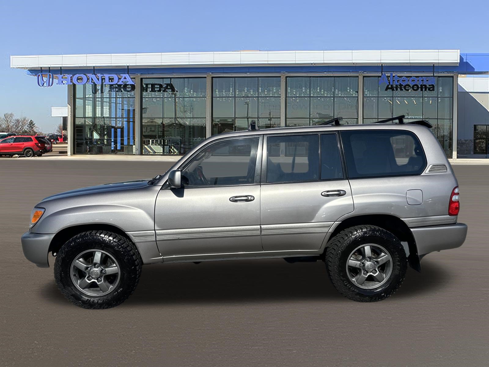 Used 2003 Toyota Land Cruiser AWD/4WD image 2