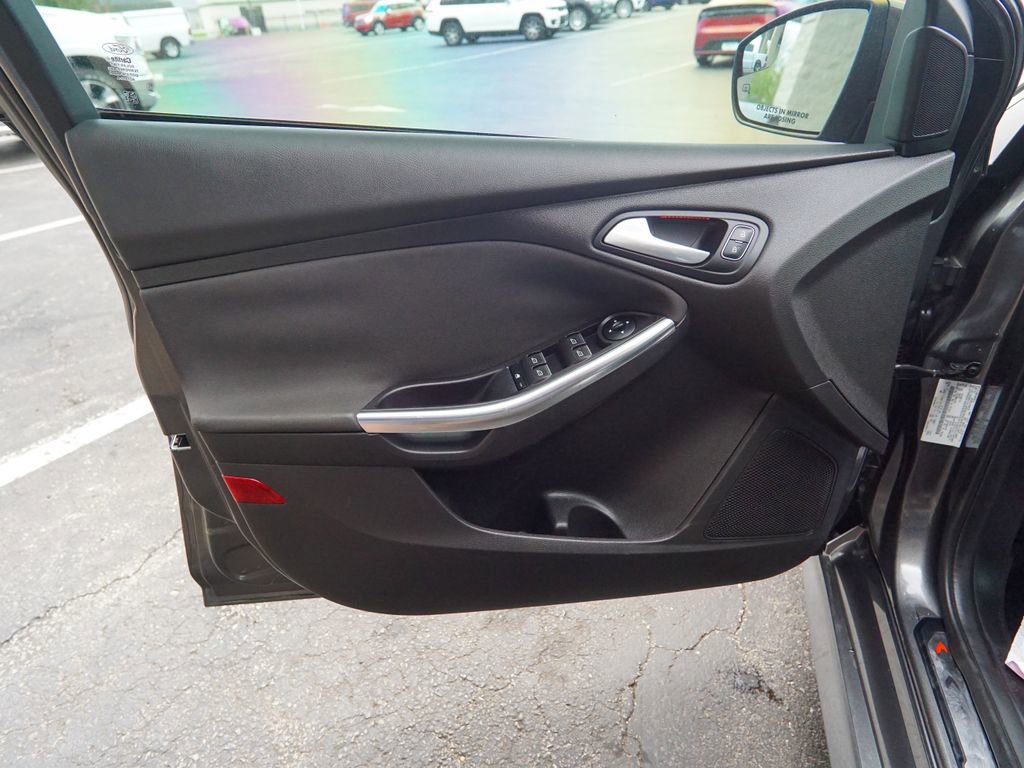Used 2015 Ford Focus ST w/ Equipment Group 402A FWD image 15
