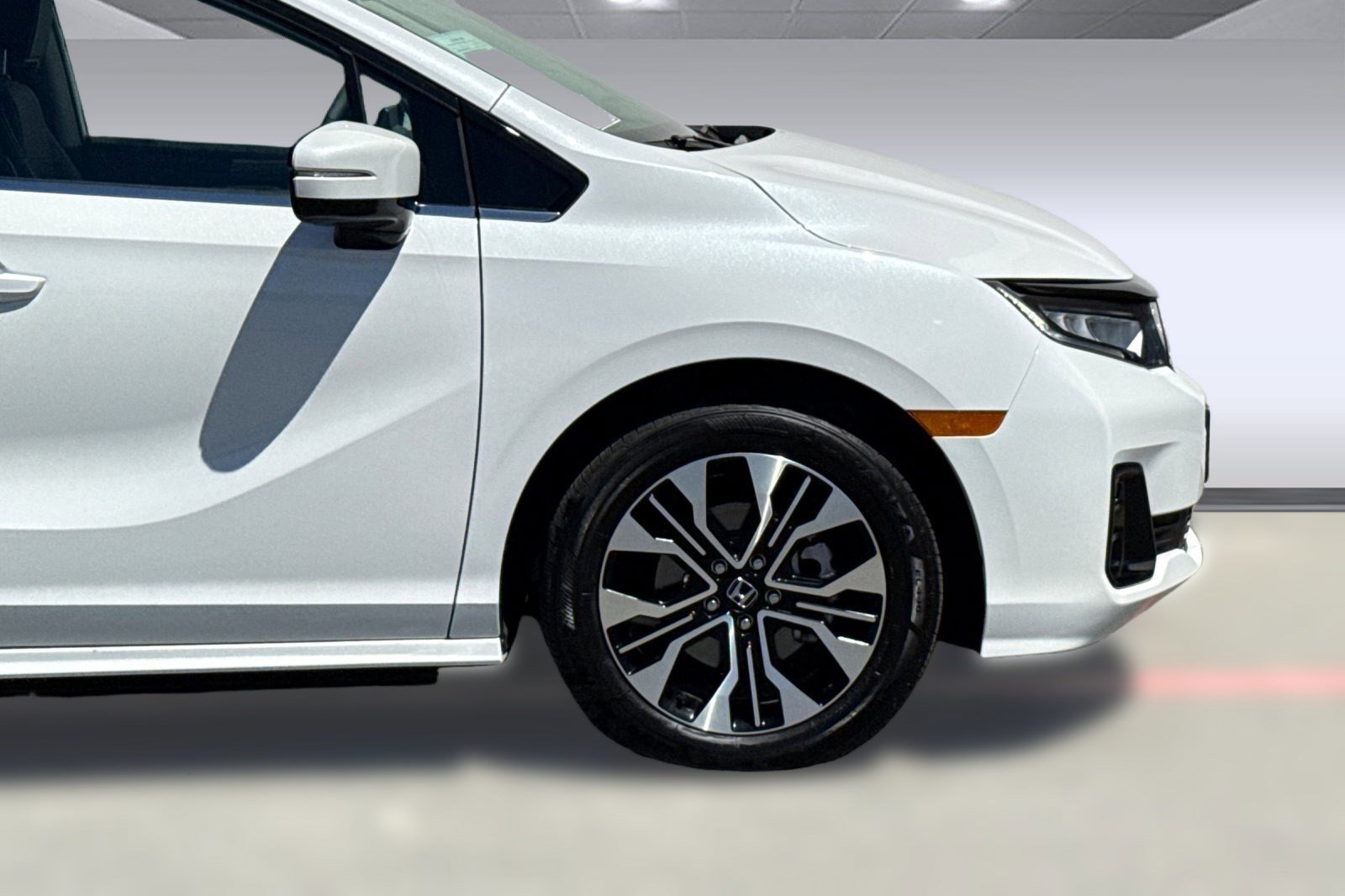 Certified 2026 Honda Odyssey Elite image 37