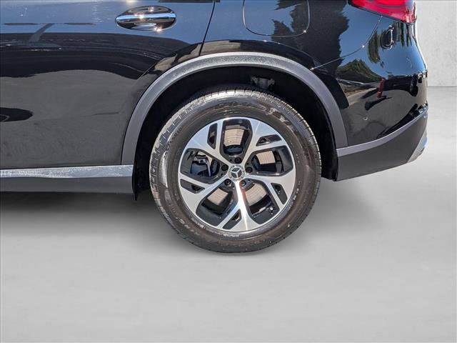Used 2025 Mercedes-Benz GLC 350e 4MATIC image 22
