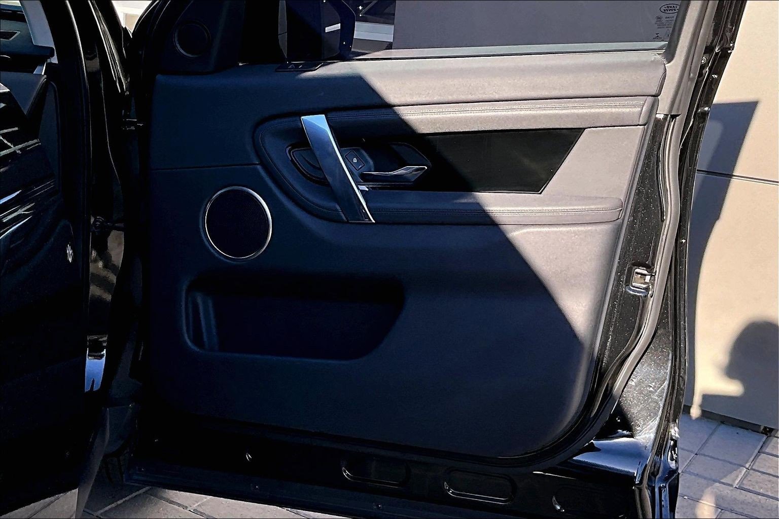 Used 2022 Land Rover Discovery Sport S image 24