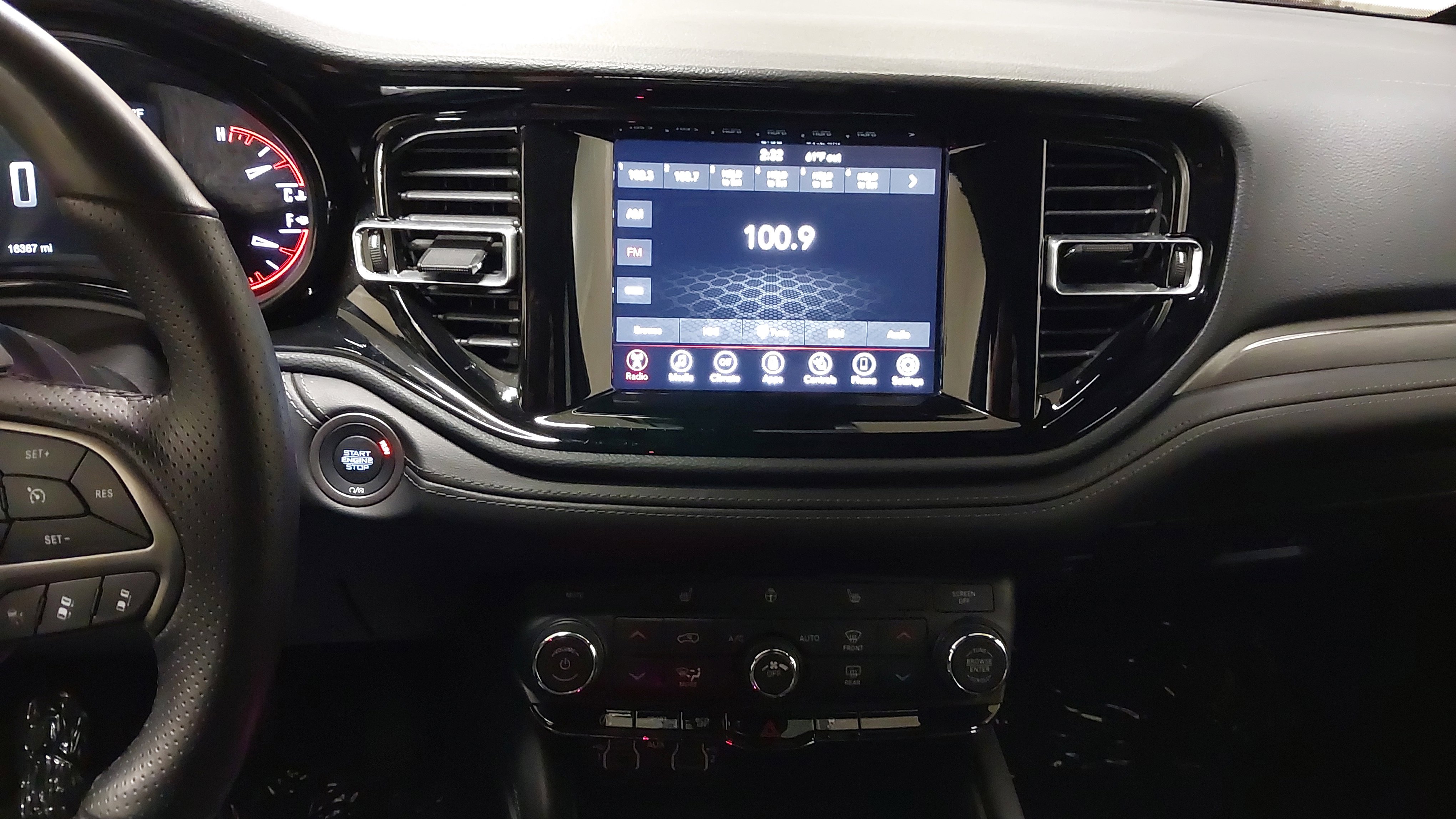 Used 2024 Dodge Durango SXT image 20