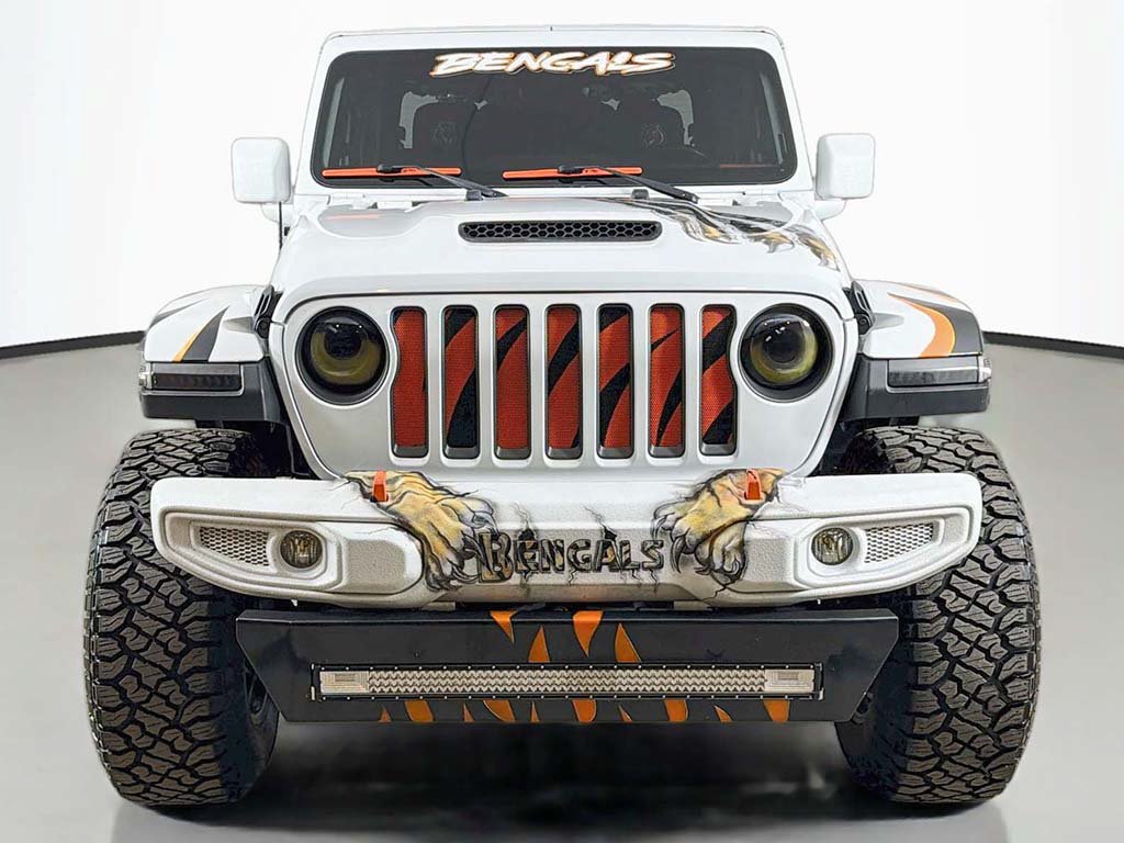 Used 2022 Jeep Gladiator Mojave w/ Cold Weather Group AWD/4WD image 11