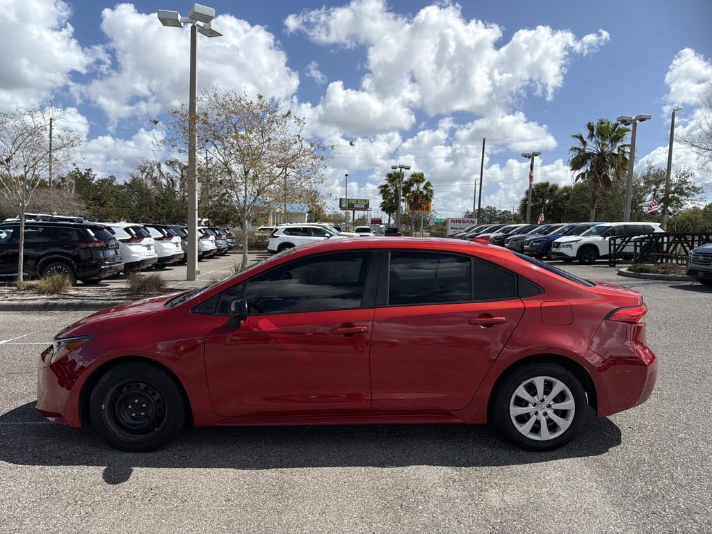 Used 2020 Toyota Corolla LE image 7