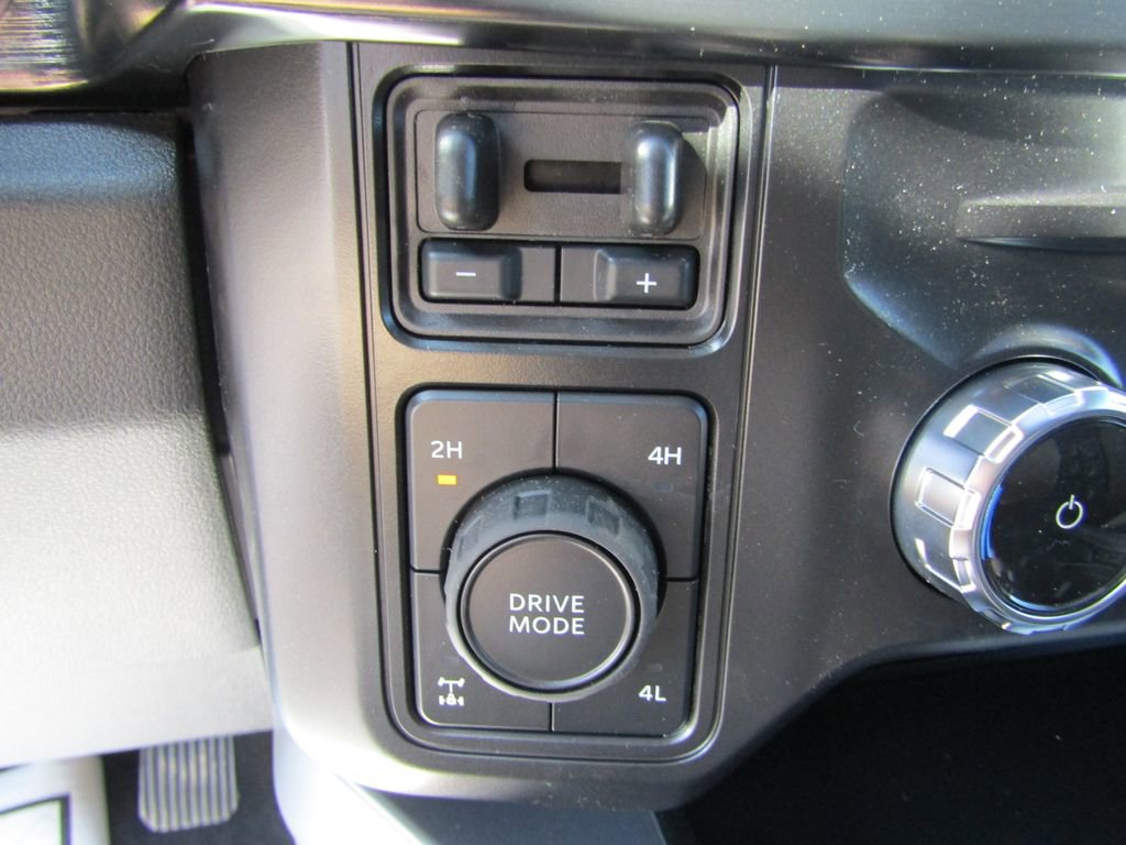 New 2026 Ford F250 Lariat w/ Black Appearance Package AWD/4WD image 32