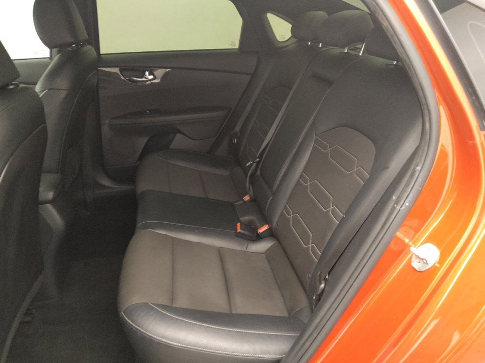 Used 2023 Kia Forte GT-Line w/ GT-Line Premium Package FWD image 18