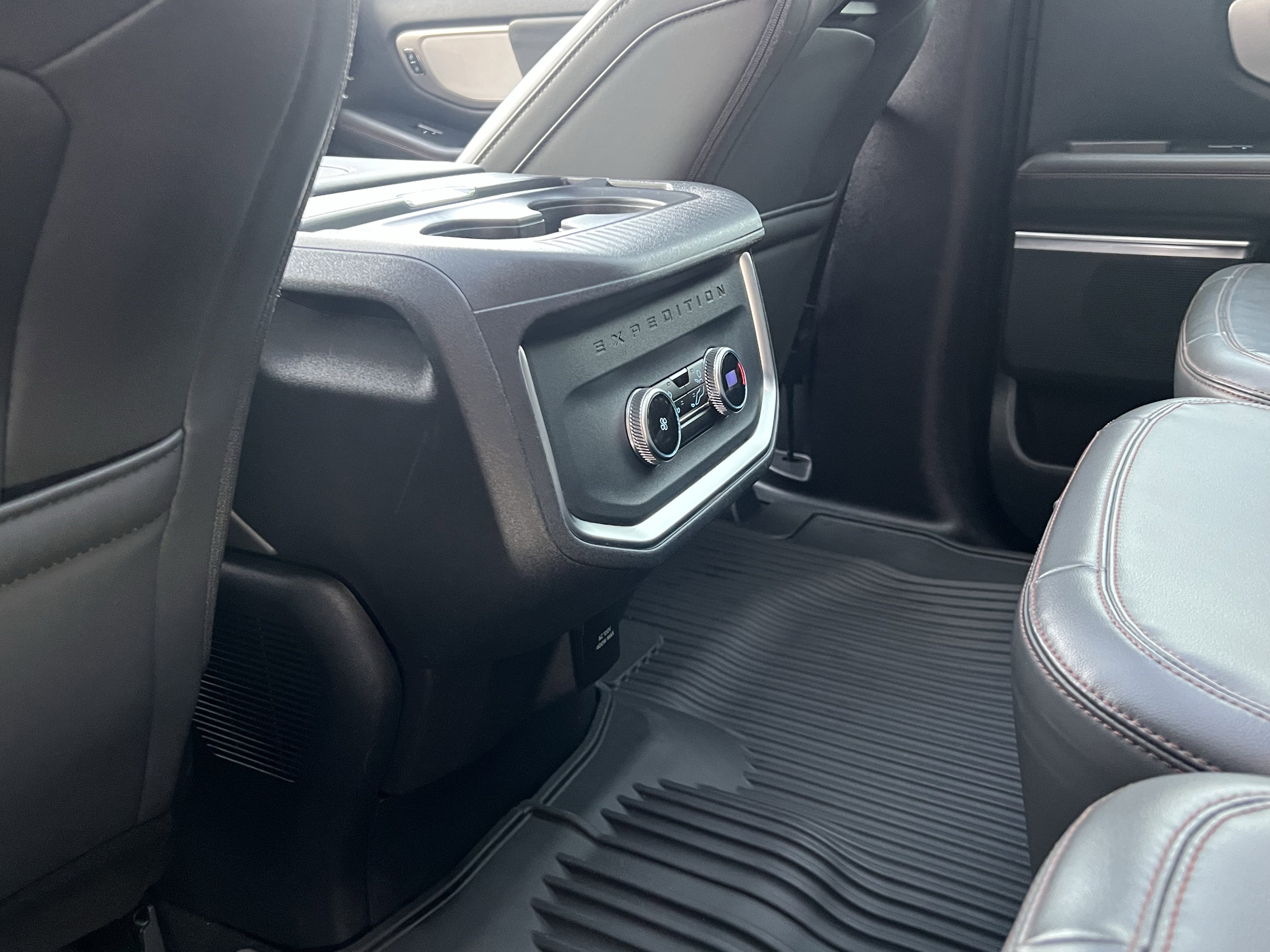 Used 2025 Ford Expedition Max Active AWD/4WD image 47
