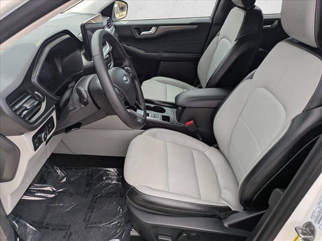 Used 2024 Ford Escape SE FWD image 15