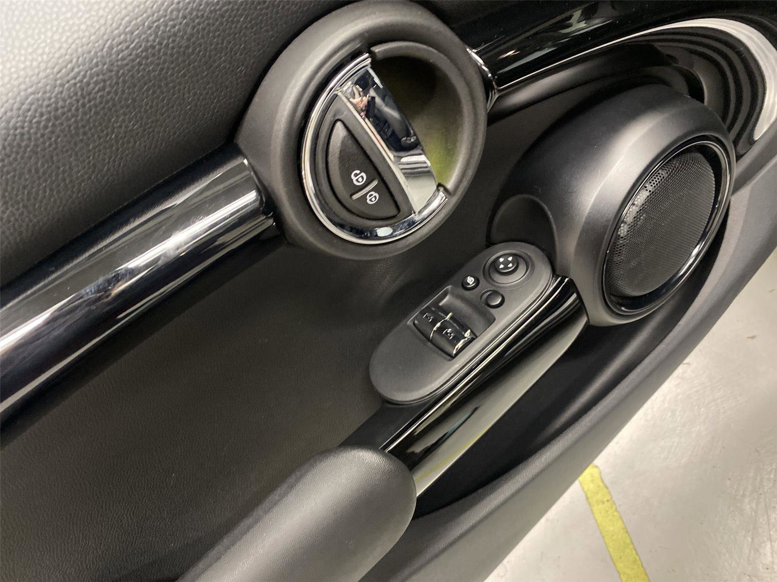 Used 2021 MINI Cooper S w/ Premium Package FWD image 19